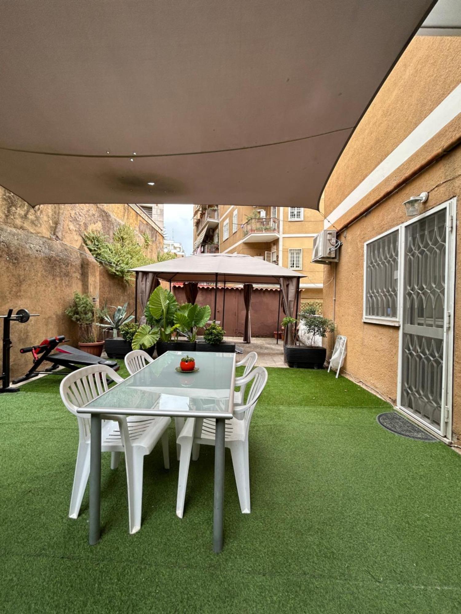 Candelor'S House - Apt & Garden In Gianicolense Roma Exterior foto